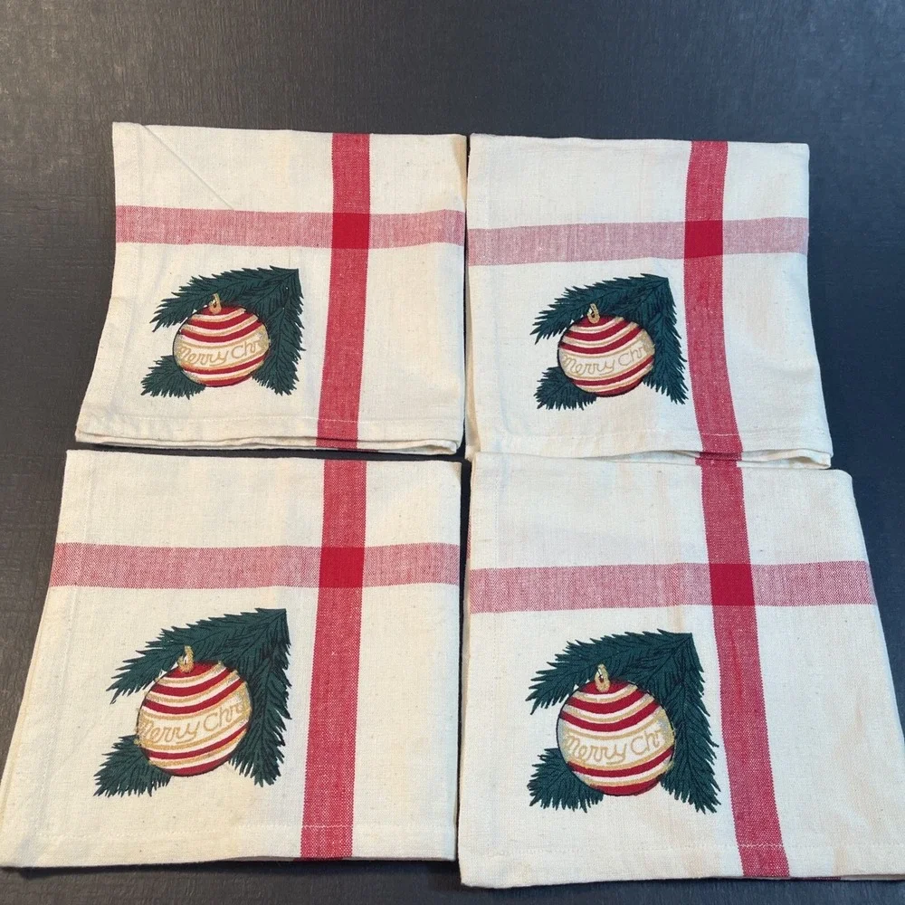 VTG 1995 W.Y.S.I.W.Y.G. Christmas 100% Cotton Napkins Set 4 Red Plaid Ornament